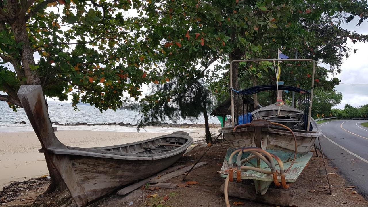 Elephants End Guesthouse Krabi Ao Nang Exteriör bild